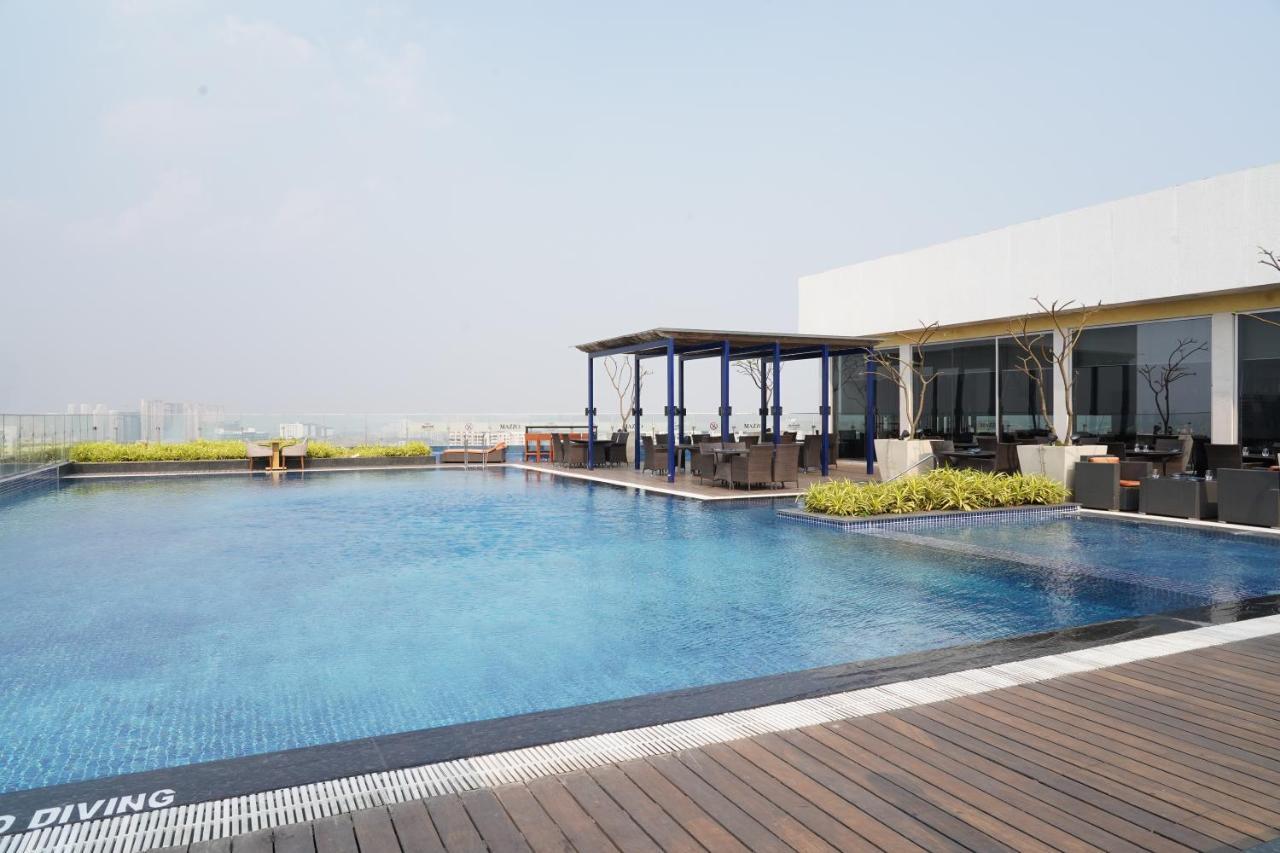 Marriott Executive Apartments Hyderabad Bagian luar foto