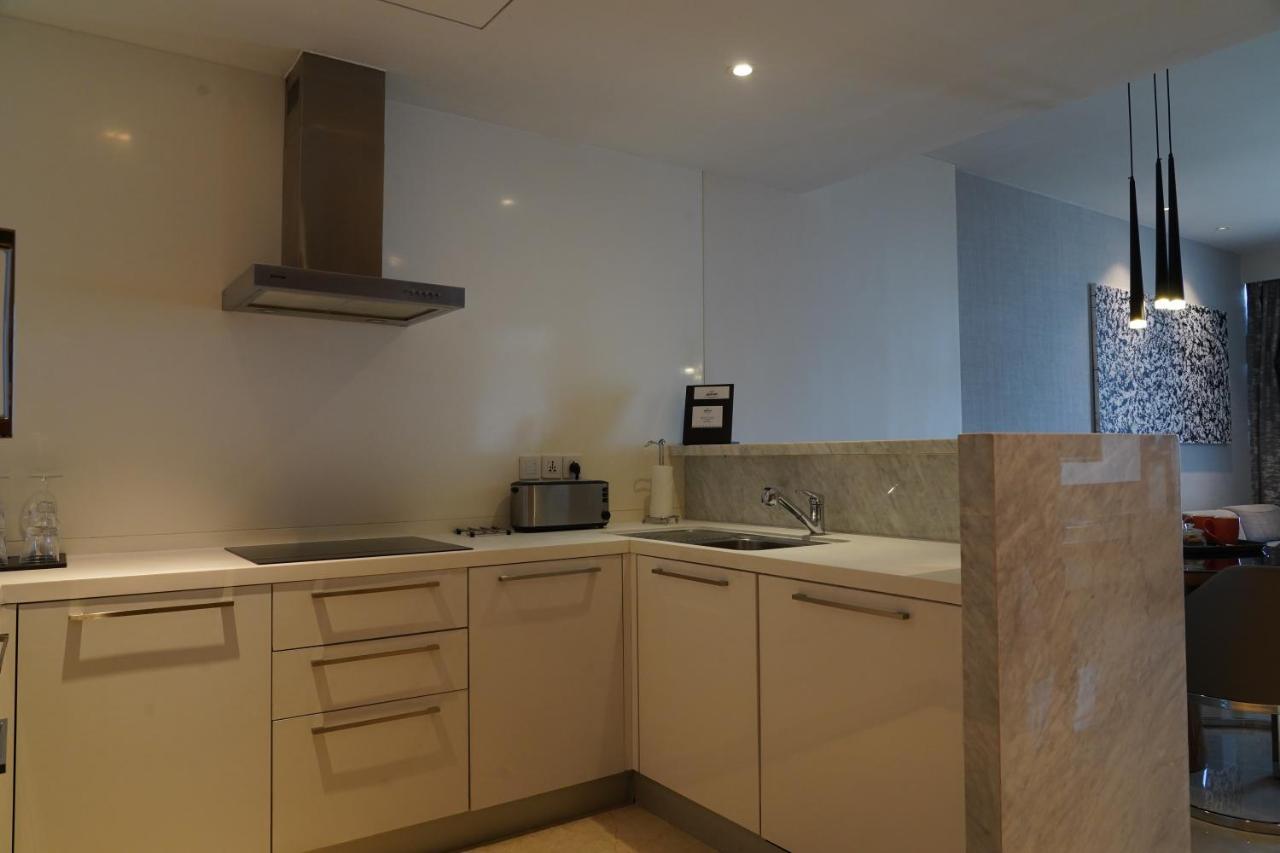 Marriott Executive Apartments Hyderabad Bagian luar foto