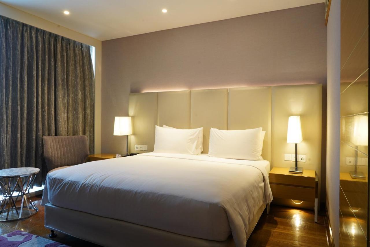 Marriott Executive Apartments Hyderabad Bagian luar foto