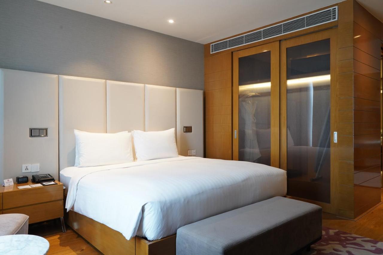 Marriott Executive Apartments Hyderabad Bagian luar foto