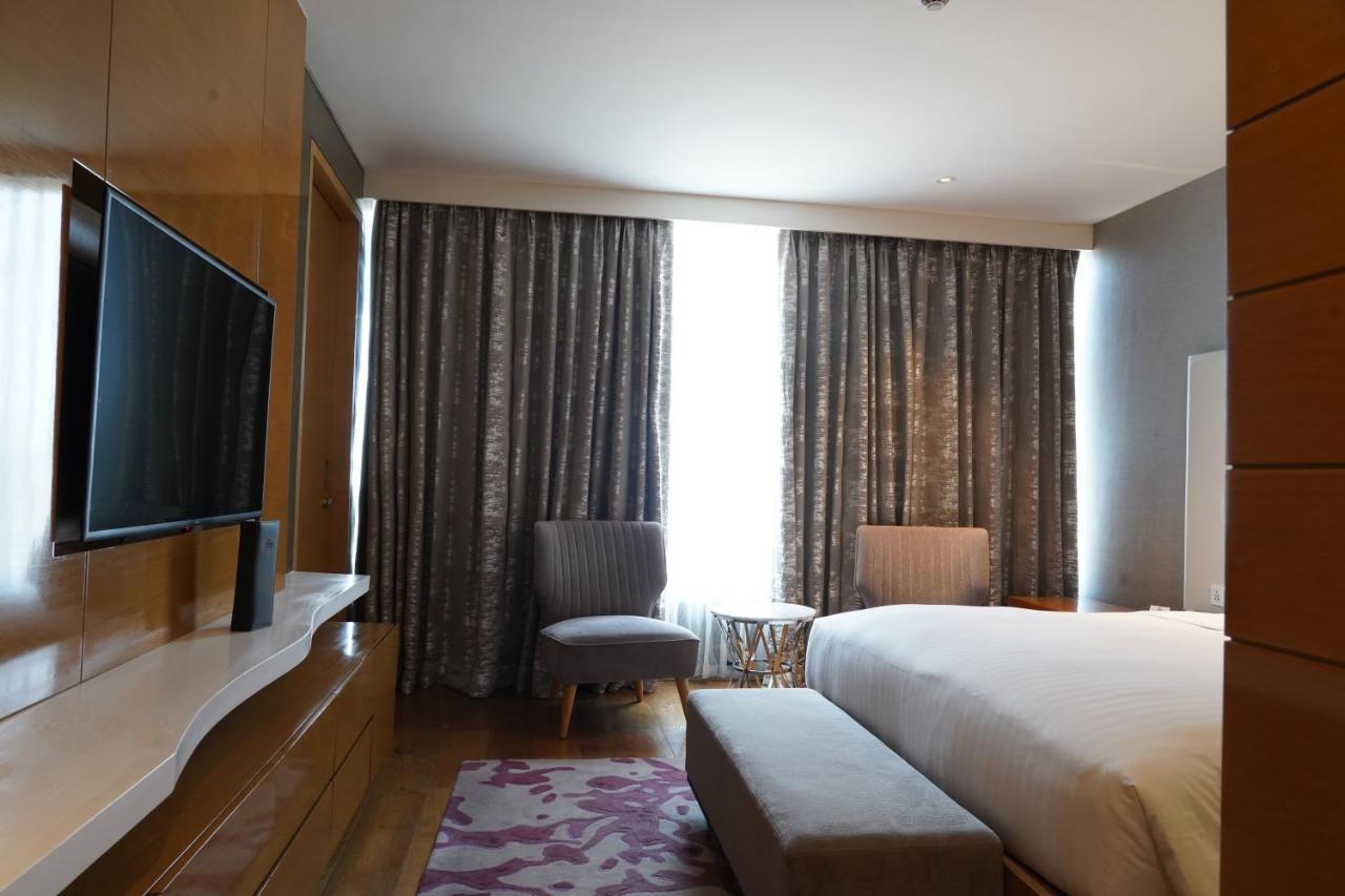 Marriott Executive Apartments Hyderabad Bagian luar foto