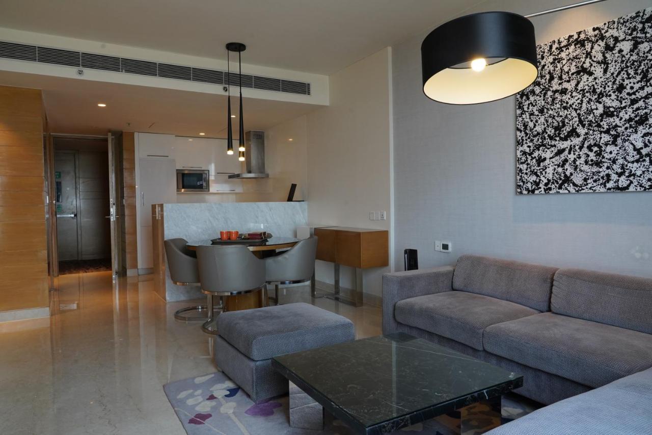 Marriott Executive Apartments Hyderabad Bagian luar foto