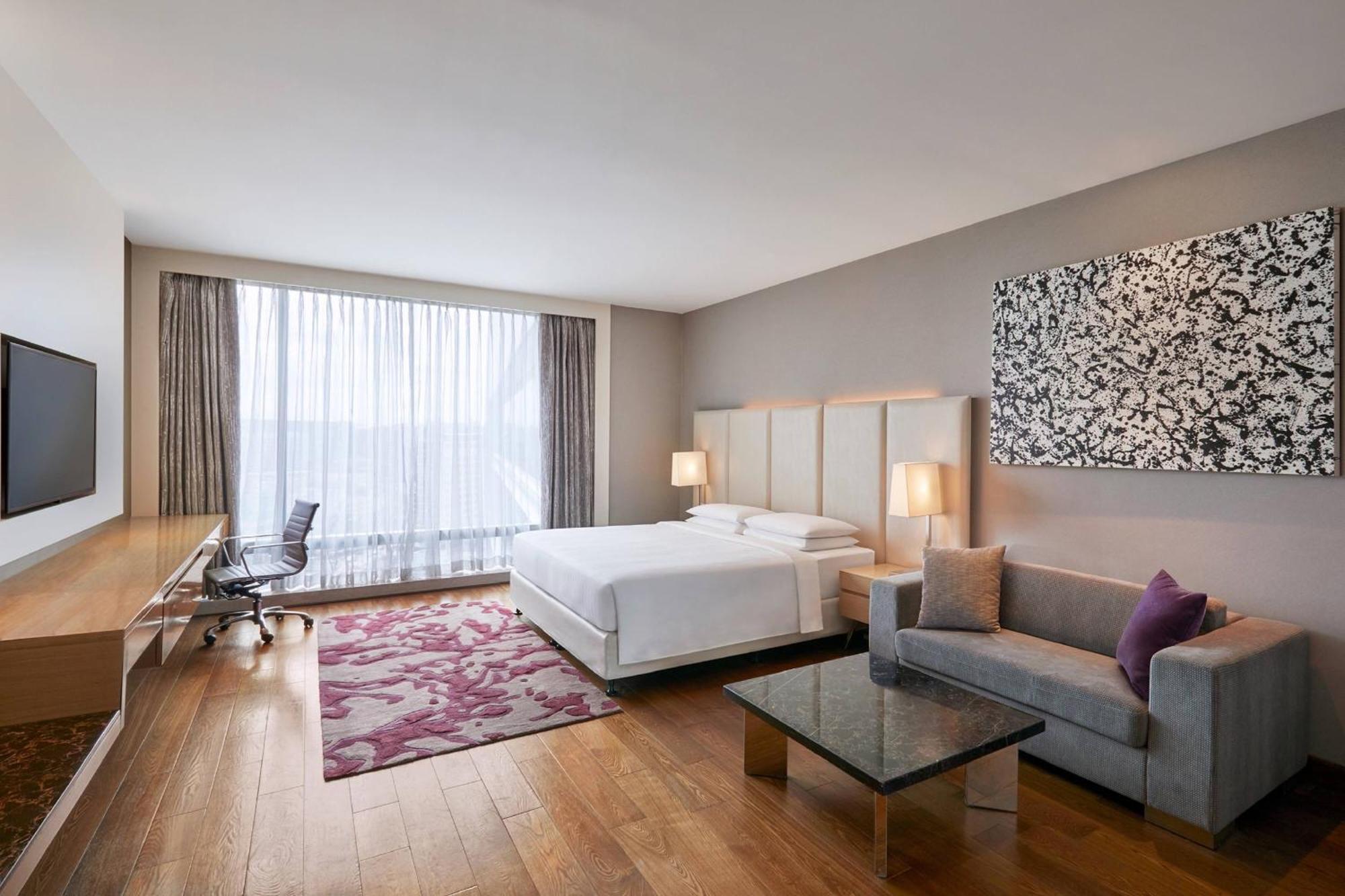 Marriott Executive Apartments Hyderabad Bagian luar foto