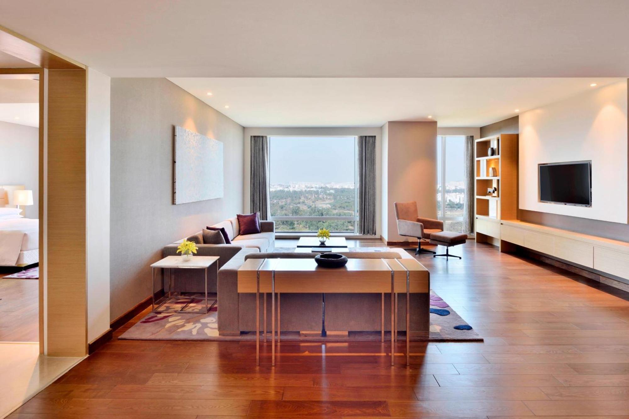 Marriott Executive Apartments Hyderabad Bagian luar foto