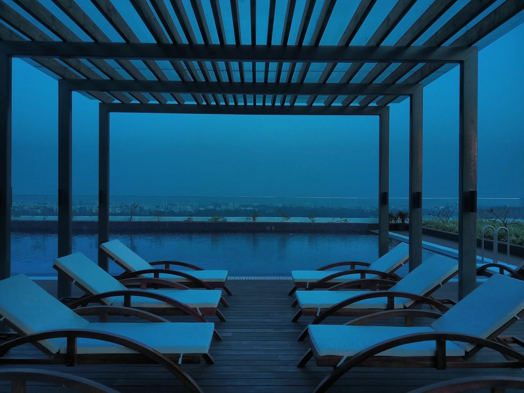 Marriott Executive Apartments Hyderabad Bagian luar foto